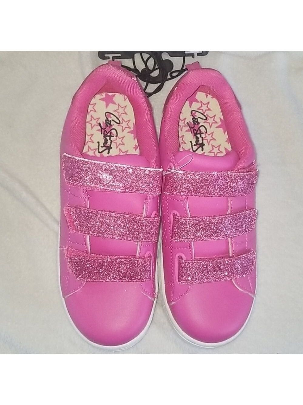 CITY STREETS SNEAKER SZ 4